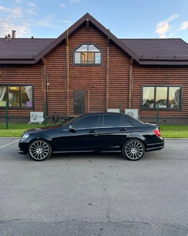 Продам мерседес с класс amg
Двигатель 3.5 автомат
Год 2008. Пробег 235,000 тыс км
Двигатель гильзован работает четко не слышно вообще коробка переключает отлично без нареканий ходовая вся новая стойки пружины в круг только поменял. Тормозная система вся обслужена новая в круг
Кузов в достойном состоянии
Выхлоп amg 6.3.
Amg диски от 222 на резине michelin
Музыка кар плей черный потолок
Салон в шикарном состояние не просижен и не рваный состояние отличное
Цена 1.375,000 торг у капота доброму человеку строго звонки 89807447123
Или тг xxx777001
Могу пригнать доставить в ваш город
Vk. Ru/id567408355 - фотография - 3