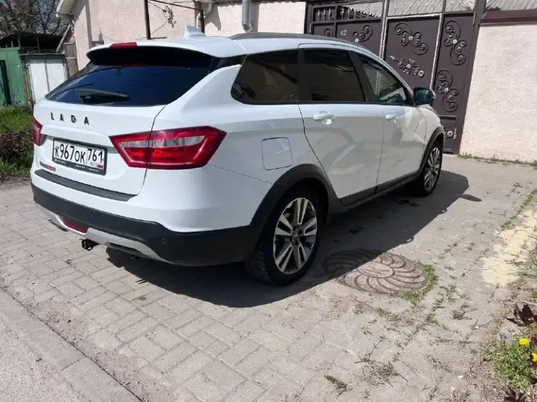 Продаю свой авто.
Lada vesta sw cross
Год выпуска: 2021
Цена: 1.150.000 (торг у капота)
Мкпп
1.6 Двигатель бензин (масло не жрет)
110.000 Км пробег
Ростов-на-дону
Телефон для связи - 8928-756-28-80
8989-510-00-20

Машина в отличном состоянии по технике, по салону. Дтп не было, частичный окрас капота спереди (20 см). Есть небольшие коцки, вообще не критично. Торг у капота и по факту. - фотография - 3