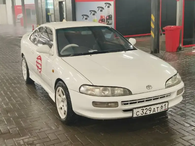 Доброго времени суток!
Продаётся toyota sprinter trueno ae101 1991г.

Машина технически в удволитворительном состоянии, но основную функцию выполняет от и до, езжу каждый день

Из проблем на сегодняшний день - заменить привода, и разобраться почему отваливается овер драйв с переключением передач (передачи втыкаются только вручную, автомат перепрыгивает передачи)

По салону - водительское кресло можно заменить + приварить кронштейн под рейку

По электрике - заменить лампочки в приборной панели и скорее всего стрекозу под замену, либо блок освещения (не работают туманки, беды с включением дальнего света)

Цена 300.000
Торг у капота при виде денег

Если есть вопросы в течении дня по сообщениям могу ответить
Телефон 89054527598 - фотография - 2