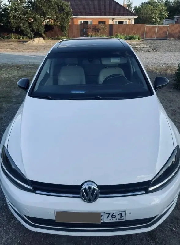 Volkswagen golf 1.8 tsi 2014г. (америкос)
Golf в отличной комплектации.
Цвет: белый. (заводской окрас)
Пробег: 153300 км.
Акпп автомат
1.8 Бензин 125 квт / 170 л. С.
О машине:
Пользовалась девушка в качестве семейной машины на протяжении 2 лет обслуживание каждые 7000км. Оригинальным маслом volkswagen, авто привезено из америки без всяких прошивок и чипов, не масложер, ну путайте с 1.4. Авто выпускалось для рынка в америки, для не понимающих: автомобили для рынка сша чаще оснащаются богаче из-за жесткой конкуренции, привычек местных водителей, проводящих много времени за рулем, и особенностей налогообложения.
Музыка ww premium soundsystem “fender”;
Колеса: r17, зимняя резина счастливчику в подарок.
Обращаться по телефону:
+7 (928) 066-57-41 На нем же макс,
Или же +7 (988) 587-08-33
Просьба звонить по телефону с 8:00 до 20:00, писать в любое время.
Цена: 1850000 - фотография - 4