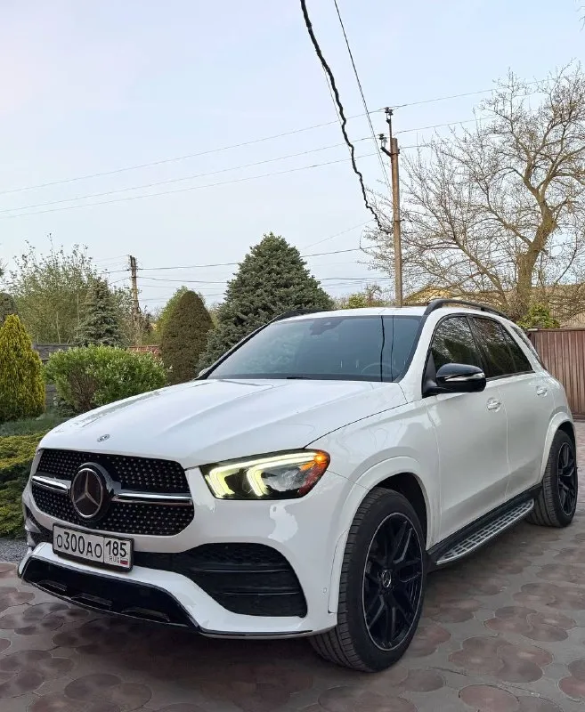 Цена: 5.100🍋₽ торг
Mercedes gle 350
Год выпуска: 2019 год
Двигатель 2.0 бензин
Пробег: 103 000 км
Я один собственник в рф. Полностью обслужен,2 комплекта новых шин.
Отличное состояние.
+79900060031 Роман - фотография - 1
