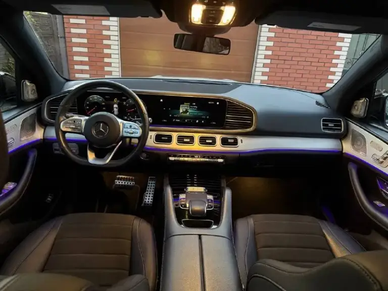 Цена: 5.100🍋₽ торг
Mercedes gle 350
Год выпуска: 2019 год
Двигатель 2.0 бензин
Пробег: 103 000 км
Я один собственник в рф. Полностью обслужен,2 комплекта новых шин.
Отличное состояние.
+79900060031 Роман - фотография - 4