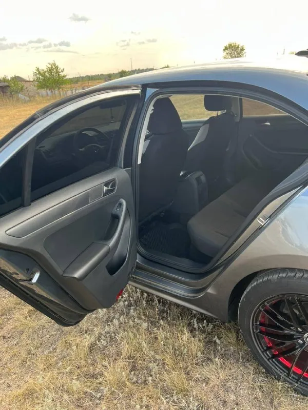Продается автомобиль volkswagen jetta 1.4 at, 2016, в хорошем состоянии. Пробег родной 220000. Объем двигателя 1.4 турбо. На классическом автомате. По технической части вложений не требует. Автомобиль полностью обслужен. Цена : 1250000т. Р.
89381114198 Сергей
Ростовская область, милютинский район

Связь: vk. Ru/dobroquaschina - фотография - 2