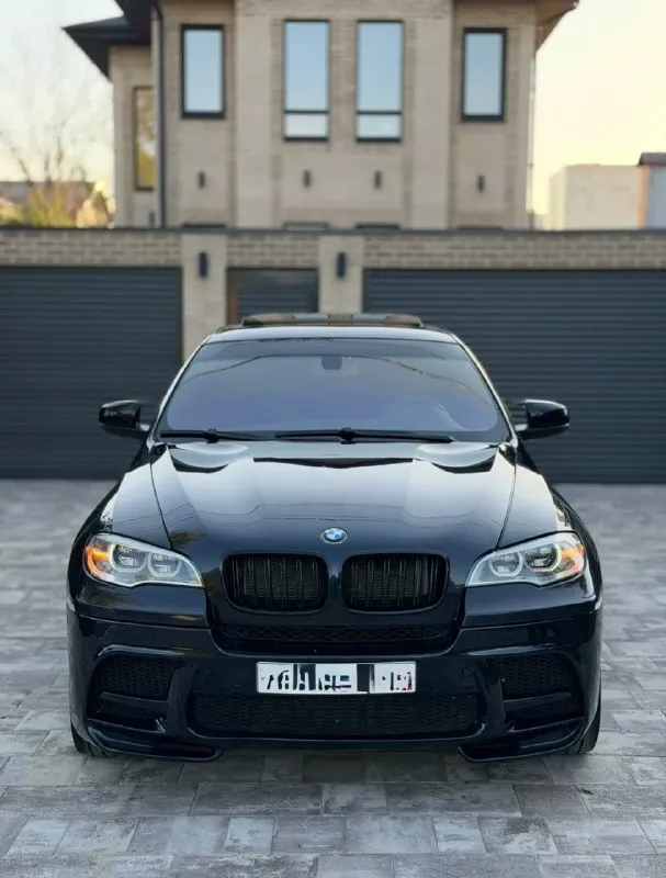 Bmw x6 35i 2009 год выпуска.
Двигатель 3.0 литра после капремонта
Коробка без нареканий переключает отлично
Ходовую часть обслужил, новая рейка, кондиционер дует. На хорошей комплектации
Коробка работает идеально.
Документы чистые, без штрафов и ограничений!
Цена 1.3 торг не большой
На обмен дороже)

Контакты:
Https://vk. Ru/d. Akhmetov0 - фотография - 1