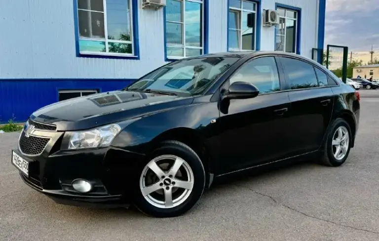 Продам авто шевролет круз.1_"8 автомат.2010 года выпуска. Два ключа и сервисная книжка. Пробег 265 т км. Два элемента крашенные. (заднее крыло, и задняя дверь, без криминала). Остальное все в родной краске. Все вопросы по телефону

Контакты:
+79889938143 - фотография - 1