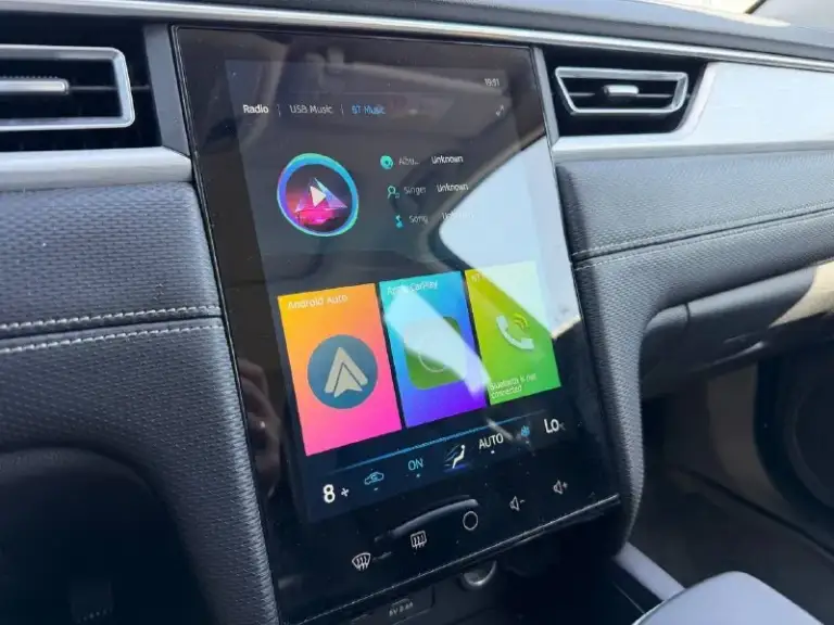 🚘 В продаже jac j7

Год выпуска: 2023
Пробег на табло: 71 313 км
Птс: электронный
Двигатель: 1.5 бензин
Трансмиссия: cvt

Vin: mx1j7aggxpk047513
Цена: 970 000 руб.

📞 + 7 (938) 130-35-61

Г. Ростов-на-дону, тц «сиверс», пр. Сиверса, 23 – как нас найти 📍

Способы оплаты:
— Наличные;
— Кредит (20 банков);
— Безнал без ндс;
— Обмен на ваш авто.

Больше подробностей об авто и способах оплаты узнавайте у менеджера 📲 @autozaorndbot
___________

Подбор авто – @auto_zao_bot 🤖
Все авто – https://autozao. Ru/ 🌐
Мы в max. Ru/auto_zao_rnd 💬

🗺️ Присоединяйтесь к авто зао :

— Москва
— Краснодар - фотография - 3