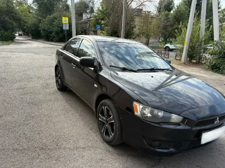 Продам mitsubishi lancer x, 2008 год. Автомобиль в хорошем состоянии! Двигатель 2.4, по документам 1.8, но все документально оформлено, проблем поставить на учет не будет. Коробка автомат, без пинков. Пробег 170т. Мотор работает идеально. Находится в аксае. Цена 650 000. Все остальные вопросы по телефону

Контакты:
89027902989 - фотография - 1