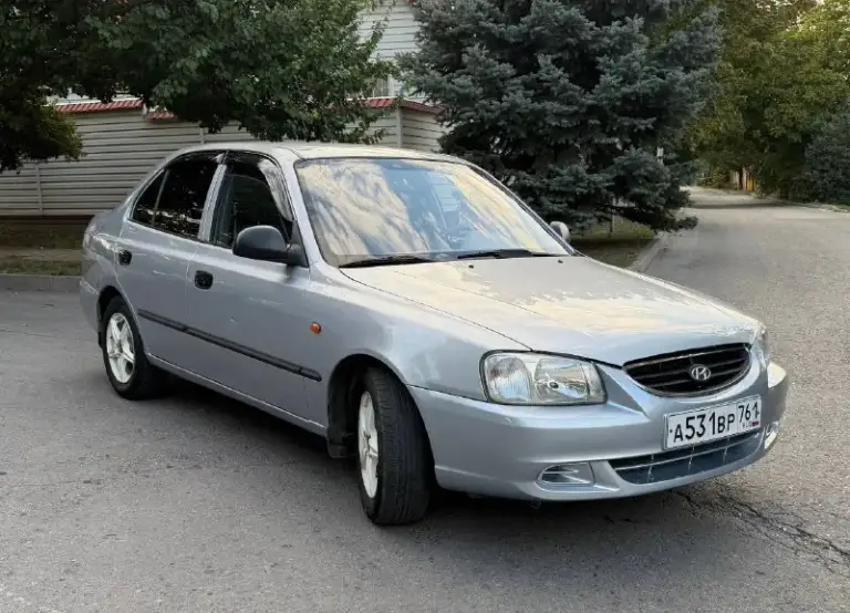 Hyundai accent
-2008 Год
- Комплектация ат-5
-Кондиционер ❄️
450.000₽

Автомобиль в хорошем ухоженном состоянии. Кузов ровный , без дтп, присутствуют косметические окрасы. Салон живой, опрятный. В максимальной комплектации на автомате , кондиционер дует шикарно. Автотека✅ техническая часть хорошая, мотор коробка, ходовая часть работают без нарекайний.
Г. Ростов-на-дону
Связь: 89889494090 - фотография - 2