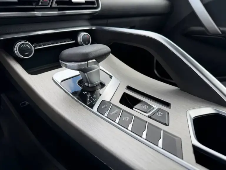 🚘 В продаже geely coolray
Год выпуска: 2022
Пробег на табло: 61 368 км
Птс: электронный
Двигатель: 1.5 бензин
Трансмиссия: amt
Vin: y4k8622z1nb912756
Цена: 1 160 000
Новая цена: 1 060 000 руб.
📞 + 7 (938) 130-35-61
Г. Ростов-на-дону, тц «сиверс», пр. Сиверса, 23 – как нас найти 📍
Способы оплаты:
— Наличные;
— Кредит (20 банков);
— Безнал без ндс;
— Обмен на ваш авто.
Больше подробностей об авто и способах оплаты узнавайте у менеджера 📲 @autozaorndbot
___________
Подбор авто – @auto_zao_bot 🤖
Все авто – https://autozao. Ru/ 🌐
Мы в max. Ru/auto_zao_rnd 💬
🗺️ Присоединяйтесь к авто зао :
— Москва
— Краснодар - фотография - 6