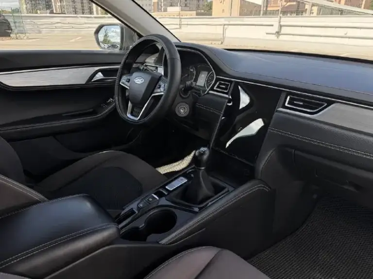 🚘 В продаже jac j7

Год выпуска: 2022
Пробег на табло: 87 281 км
Птс: электронный
Двигатель: 1.5 бензин
Трансмиссия: mt

Vin: mx1j7abgxnk022577
Цена: 920 000 руб.

📞 + 7 (938) 130-35-61

Г. Ростов-на-дону, тц «сиверс», пр. Сиверса, 23 – как нас найти 📍

Способы оплаты:
— Наличные;
— Кредит (20 банков);
— Безнал без ндс;
— Обмен на ваш авто.

Больше подробностей об авто и способах оплаты узнавайте у менеджера 📲 @autozaorndbot
___________

Подбор авто – @auto_zao_bot 🤖
Все авто – https://autozao. Ru/ 🌐
Max – channel_auto_zao_rnd 💬

🗺️ Присоединяйтесь к авто зао :

— Москва
— Краснодар - фотография - 3