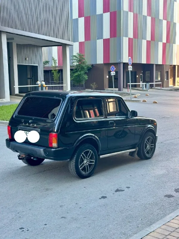 Продам ниву урбан! 2016г. Не путайте пожалуйста с обычной. Это разные автомобили (для понимающих) первая цена на черный цвет в данной комплектации!!!
Машина в хорошем состоянии. Не бита не крашена!
Полностью в заводском окрасе! Вся ровная, четкая. Гнили нету, рыжики присутствуют. Музыка есть! Магнитофон с видео! Хороший головной свет! Взгляды собирает. Кондер рабочий. Абс. Гур.
Стеклоподьемник, электро-регулировка боковых зеркал, обогрев заднего стекла. Дно, пороги целые. Есть косяки по кузову, как и на всех нивах. Машина не новая! И не подкрашивалась!
На машине езжу каждый день
2 Владельца.
Юридически чистая.
Из вложений:
Поменять сайленблок на переднем рычаге.
Прогорели «штаны»
Цена 650т₽ на обмен 700т₽. Цену буду поднимать в октябре! Пока не начался сезон, успевайте приобрести по адекватной цене! Торг не мозго*6@м
Дмитрий ашувари
89185706728 Тг вотсап - фотография - 3