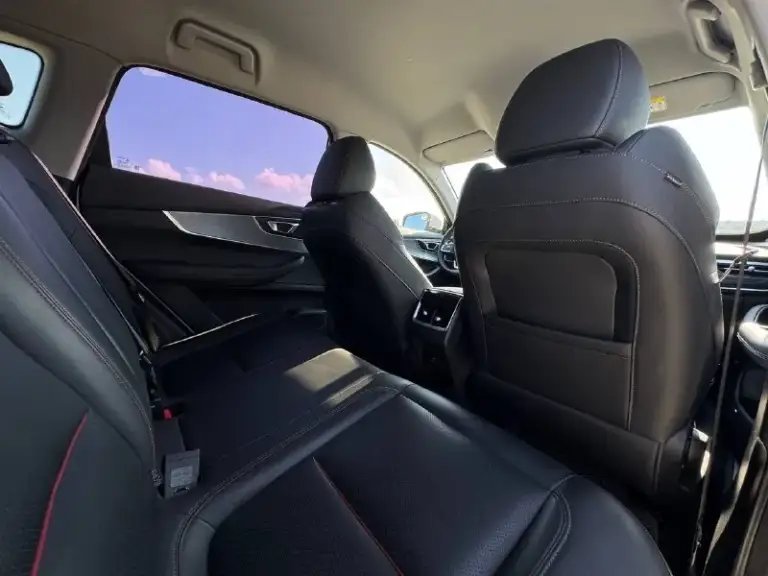 🚘 В продаже chery tiggo 7pro

Год выпуска: 2023
Пробег на табло: 72 358 км
Птс: электронный
Двигатель: 1.5 бензин
Трансмиссия: cvt

Vin: lvvdb21b6pd837934
Цена: 1 310 000 руб.

📞 + 7 (938) 130-35-61

Г. Ростов-на-дону, тц «сиверс», пр. Сиверса, 23 – как нас найти 📍

Способы оплаты:
— Наличные;
— Кредит (20 банков);
— Безнал без ндс;
— Обмен на ваш авто.

Больше подробностей об авто и способах оплаты узнавайте у менеджера 📲 @autozaorndbot
___________

Подбор авто – @auto_zao_bot 🤖
Все авто – https://autozao. Ru/ 🌐
Max – channel_auto_zao_rnd 💬

🗺️ Присоединяйтесь к авто зао :

— Москва
— Краснодар - фотография - 8