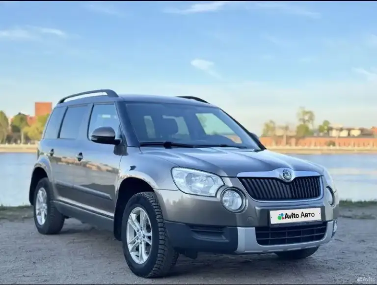 🚗Марка модель: skoda yeti
🗓️Год выпуска:2013
💵Цена:845000
🕹️Кпп: робот
🛢️Объём: 1.4
⛽Тип двигателя: бензин
🏃🏻‍♂️Пробег: 143000
🏙️Город: ростов-на-дону
☎️Телефон: 9885350088

✅Описание
Skoda yeti 2013 г. В. — надёжный компактный кроссовер без сюрпризов

Продаю автомобиль в отличном состоянии. Пробег 143 000 км — для этого мотора и года ресурс ещё очень приличный. Авто без дтп, есть зелёный отчёт - фотография - 2