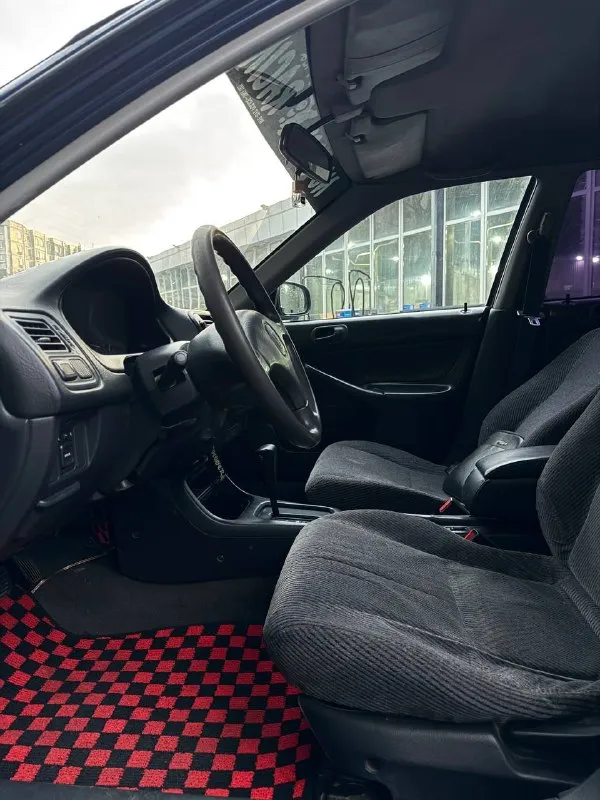 Honda civic ek6 1.4 ат 1998г

Двигатель 1.4 90 л/с, мотор не дымит, не троит, обороты не плавают, тяга прям отличная

Коробка автомат, передачи щелкает, хорошо прям едет

По кузову свежекрашенный очень хорошо, в красивом цвете, металлик переливается, цвет в живую прям кайф

Красивые диски r15 на хорошей летней резине

Губа mugen, решетка rs, новая оптика свежая прям, рабочий кондиционер и печка, эл регулировка зеркал, 4 стеклоподъемника, подлокотник, салончик чистенький опрятный, хороший свет в фарах

Кузов именно не гнилой, арки, стаканы, дно, пороги в хорошем состоянии прям, родное дно чистенькое всё

Вообщем классная приятная тачка, в которую сел и поехал, чистые документы полностью

Цена 360.000р 💰
Номер для связи 89081710832 - фотография - 5