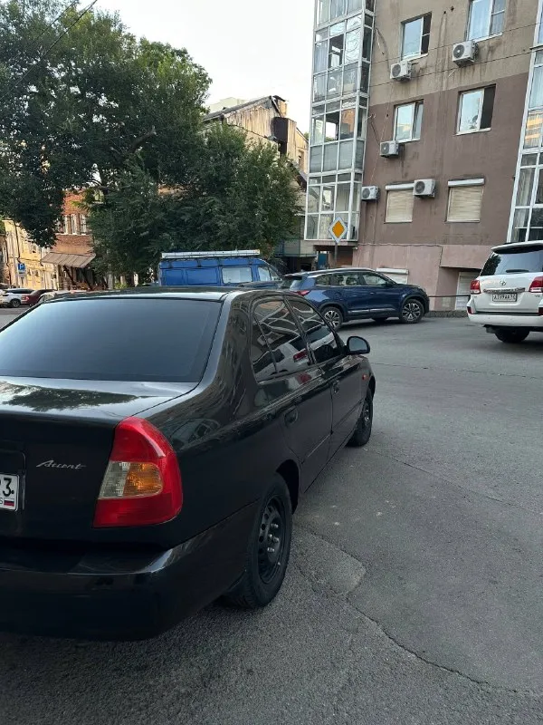 Продам hyundai accent
Мт-2
Мотор шепчет
Подвеска отлично
Вся электрика работает
Дно на месте
Новые штампы на новой резине
Кондер обслужен, новые трубки, заправлен, новый радиатор, холодит отлично
Стоит процессорный мафон, простенькая музыка
Полностью зеленая автотека, 0 дтп, пробег подтвержден, никаких залогов, ограничений и т. П
330.000 Торг минимальный
Связь:
Евгений балабанов
+79996994745 - фотография - 5