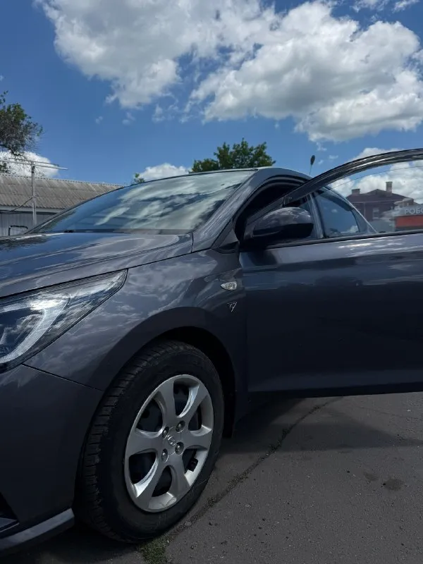 Hyundai solaris 1.6 at,2021
Родной пробег:53000
Владельцев по птс 2
Состояние: идеальное
Тип двигателя:бензин
Коробка передач:автомат
Привод:передний
Тип кузова:седан
Машина в отличном состоянии, все вопросы
Цена : снижена 1750000
Осмотр куйбышево, ростовская область

Контакты:
+79495114441 - фотография - 3