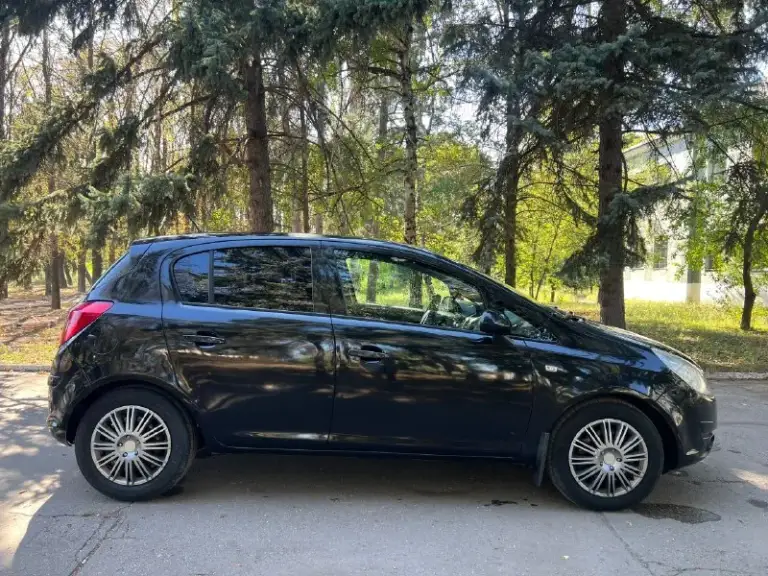 Продам opel corsa d 1.4 акпп
2008 Года выпуска.
Пробег 118.000 км.
Двигатель 1.4 автоматическая коробка передач, работает отлично без нареканий, ходовая обслужена. Расхода масла нет. Много заказ нарядов по ремонту и обслуживанию авто.
Комплектация cosmo: подогрев сидений, зеркал и руля, климат контроль, автозапуск, и т. Д. Кондиционер заправлен, работает.
Салон чистый ухоженный!
Цена 435.000₽
Осмотр г. Ростов на дону

Контакты:
+79885833273 - фотография - 4