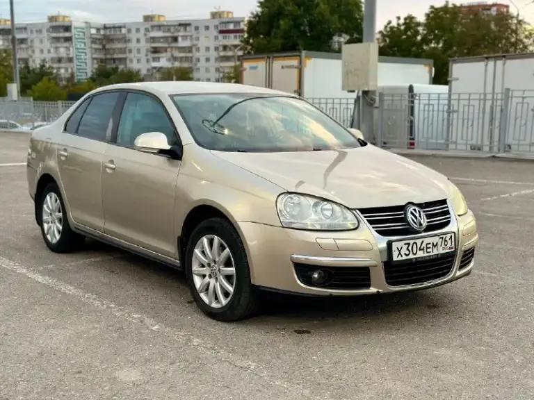 Продам джету 2006г 1.6
Км 203 000
Коробка автомат
Двигатель работает как часики, масло не берет, ничего не капает.
Коробка не пинается, переключается плавно.
По кузову коррозии нет.
Салон в хорошем состоянии, в машине не курили.
Автомобиль очень надёжный, проблем с запчастями нет.
Комплектация хорошая: стелкоподъёмники, электропривод зеркал, двухзонный климат контроль, камера заднего вида, доводчик стекол, новая мультимедиа (планшет) и многое другое.
В комплекте отдам зимнюю резину на штампах.
В общем, за свои деньги отличный аппарат!

Стоимость: 540 000
Просмотр: ростов-на-дону, ул. Добровольского 11/2

Контакты:
+79895228780
Vk. Com/egor_kaydanovich - фотография - 2