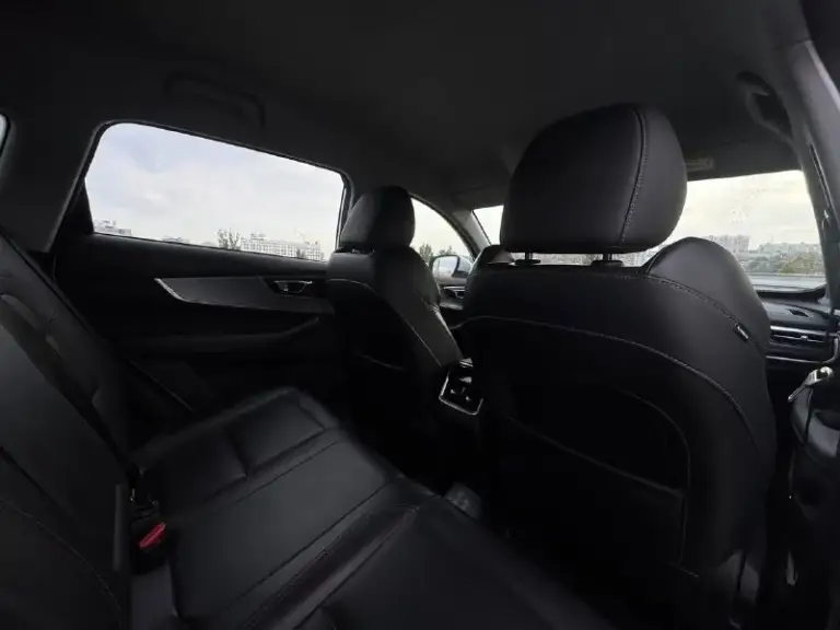 🚘 В продаже chery tiggo 7pro
Год выпуска: 2023
Пробег на табло: 72 819 км
Птс: электронный
Двигатель: 1.5 бензин
Трансмиссия: cvt
Vin: lvvdb21b1pd796287
Цена: 1 360 000 руб.
📞 + 7 (938) 130-35-61
Г. Ростов-на-дону, тц «сиверс», пр. Сиверса, 23 – как нас найти📍
Способы оплаты:
— Наличные;
— Кредит (20 банков);
— Безнал без ндс;
— Обмен на ваш авто.
Больше подробностей об авто и способах оплаты узнавайте у менеджера 📲 @autozaorndbot
___________
Подбор авто – @auto_zao_bot 🤖
Все авто – https://autozao. Ru/ 🌐
Мы в max. Ru/auto_zao_rnd 💬
🗺️ Присоединяйтесь к авто зао :
— Москва
— Краснодар - фотография - 8