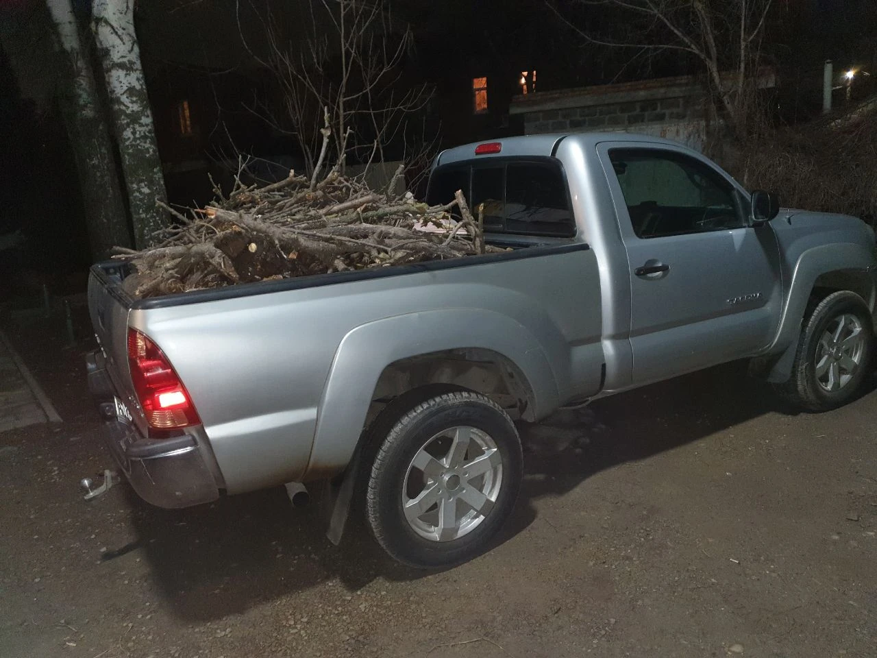 Срочно продаю тойота такома 2006г 2.7 механика 95тыс миль салон кожа кондиционер отличное состояние. возможен обмен!!! на уаз газель соболь звоните 89508554668 ростов-на-дону - фотография - 2